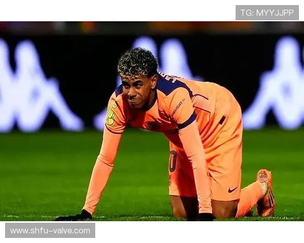 巴萨中场技术优势依旧,节奏失控问题显现,影响攻防体系稳定性 巴萨中场技术优势依旧,节奏失控问题显现,影响攻防体系稳定性