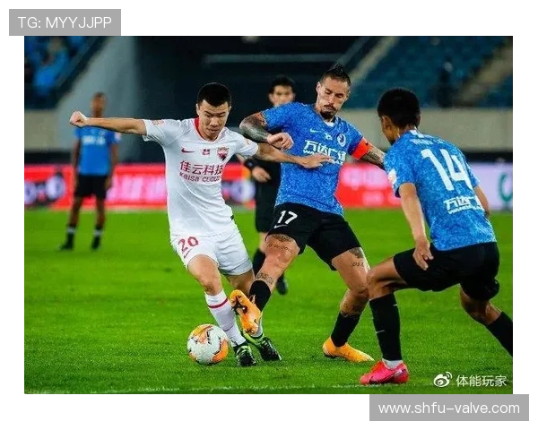 拜仁防线问题持续暴露,球队防守稳定性对赛季争冠形势产生影响 拜仁防线问题持续暴露,球队防守稳定性对赛季争冠形势产生影响