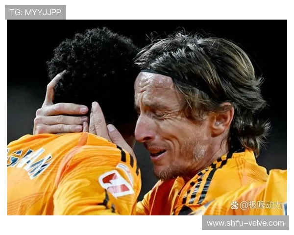 瓦伦西亚财政危机长期影响逐步显现,对球队赛季表现形成制约